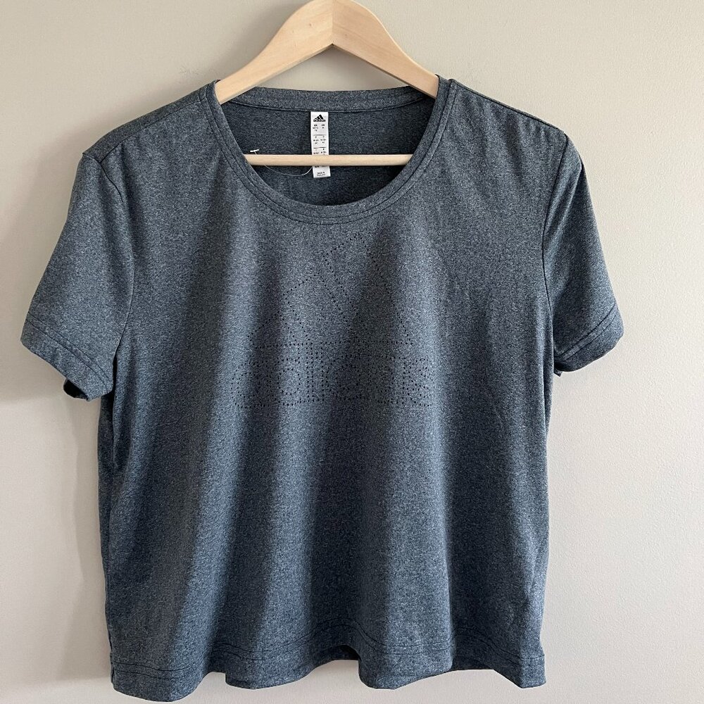 NWOT Adidas Crop Top Gray | Athletic Athleisure Gym Workout Tee | Size Medium